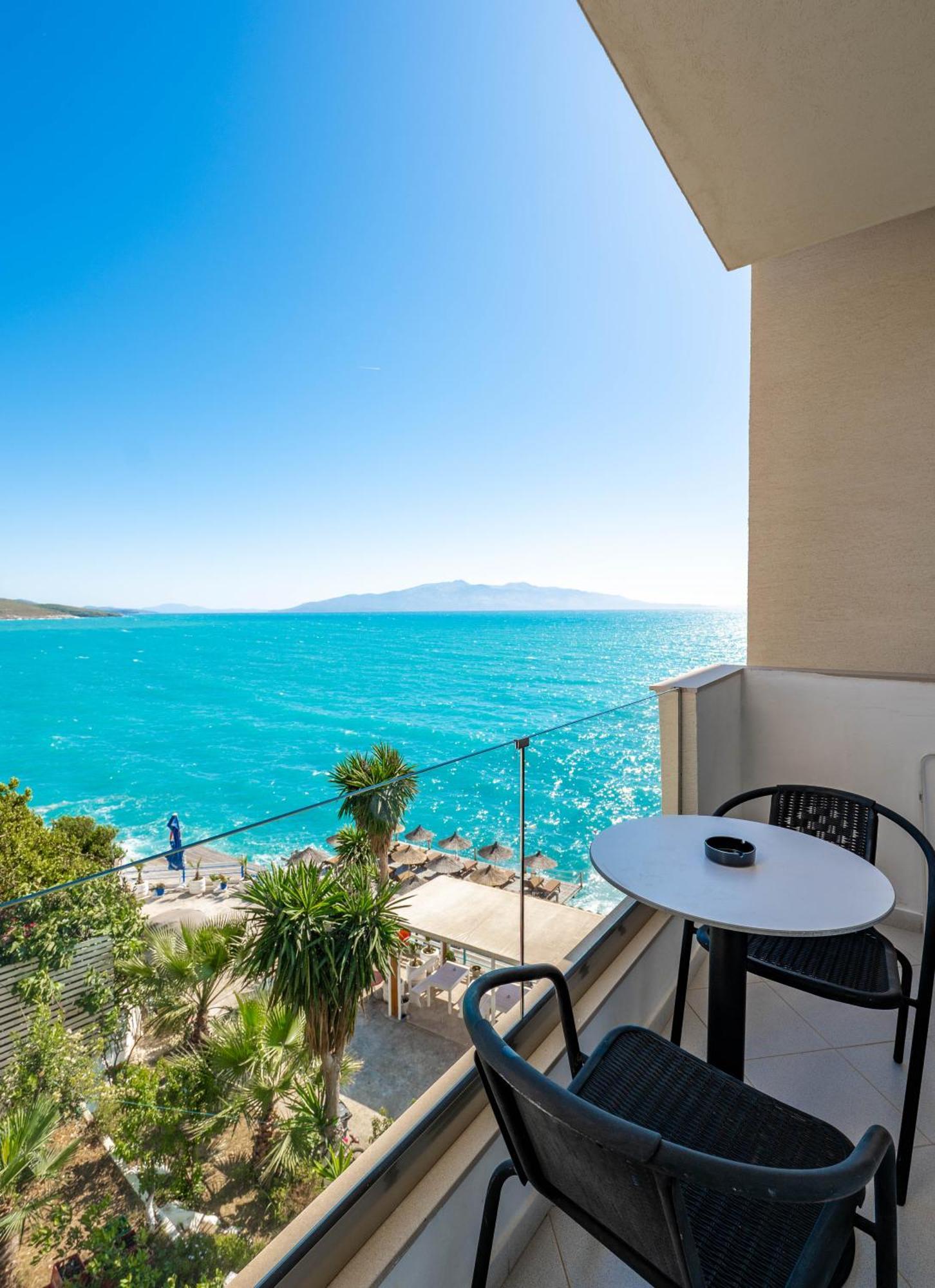 Blue Bay Hotel Saranda Extérieur photo