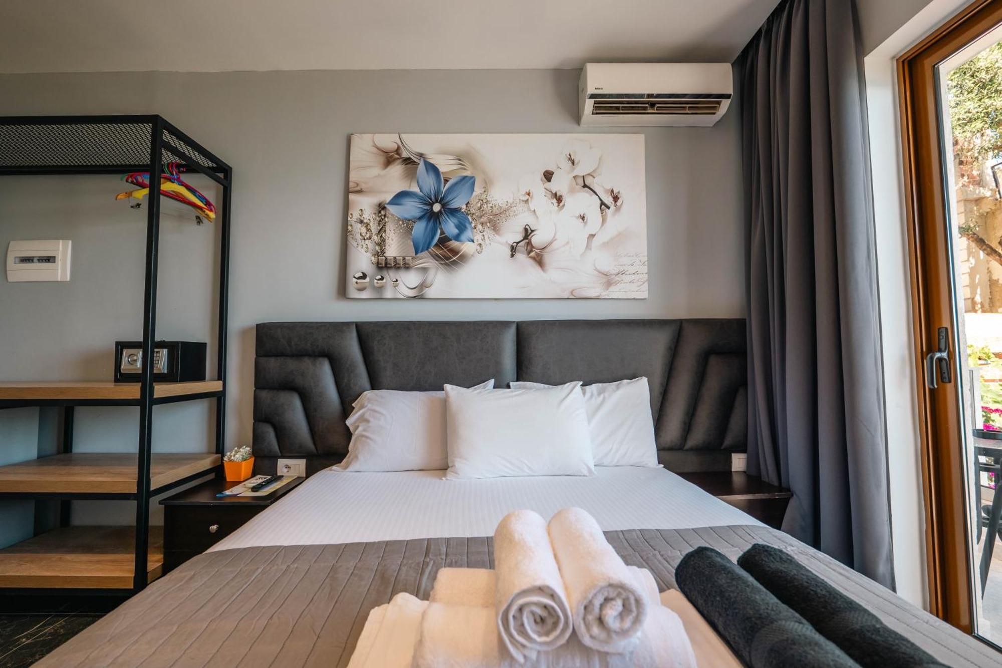 Blue Bay Hotel Saranda Extérieur photo