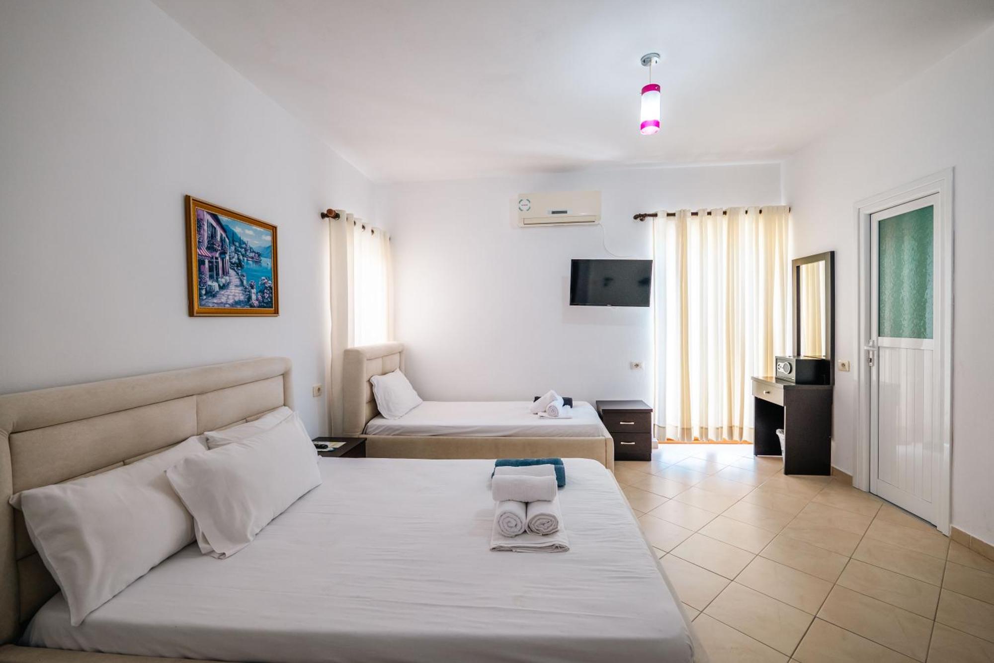 Blue Bay Hotel Saranda Extérieur photo